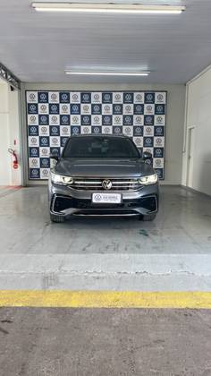 VOLKSWAGEN TIGUAN 2.0 300 TSI GASOLINA ALLSPACE R-LINE AUTOMÁTICO